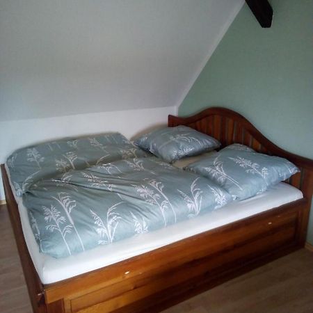 Kleine Ferienwohnung Am Kahlaer Markt Kahla  Luaran gambar